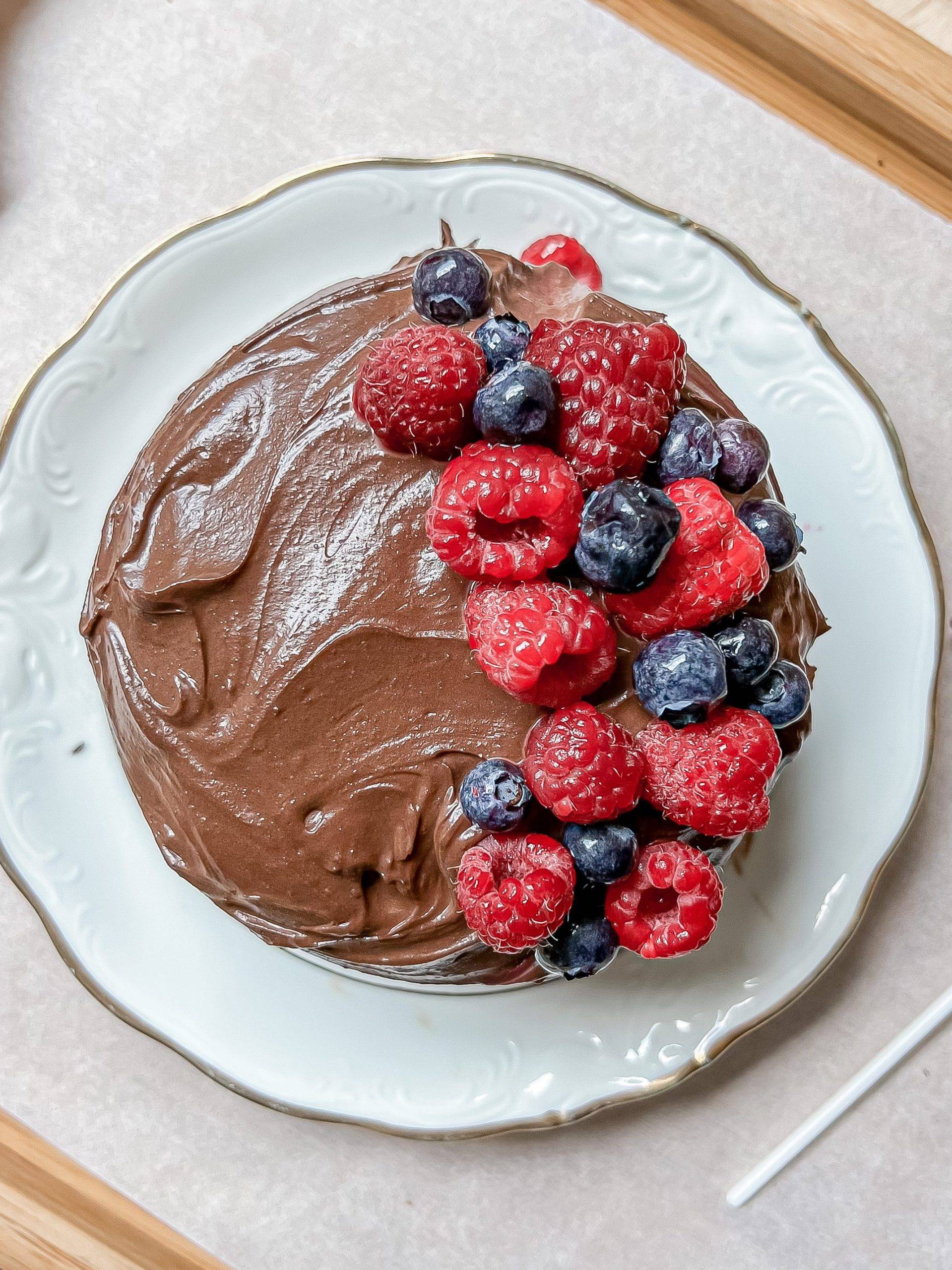 chokoladna rodendenska torta